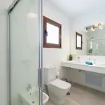 וילה Adira By