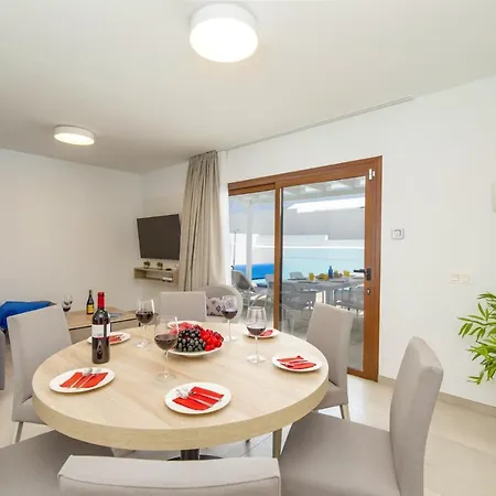 Adira By Вилла *